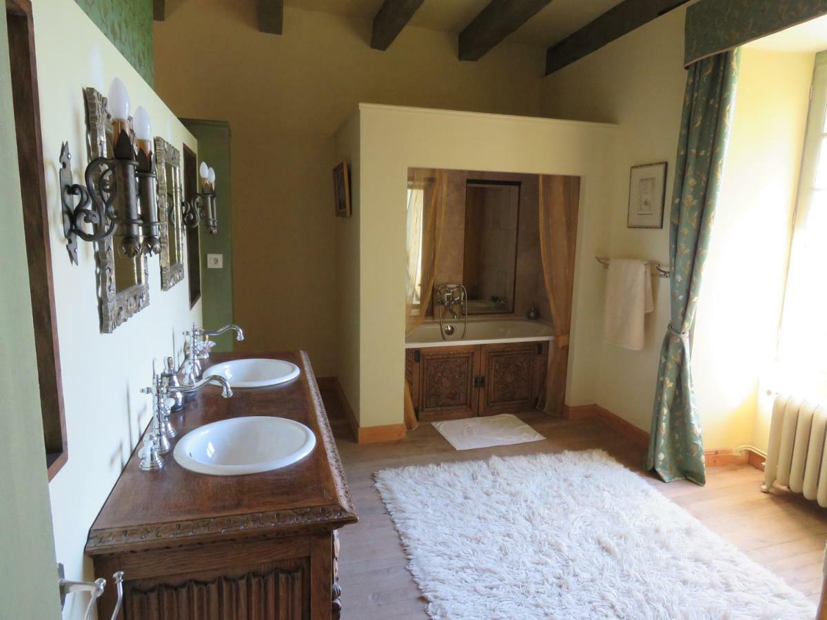 Chateau De Gaubert Bed and Breakfast Terrasson Exterior foto